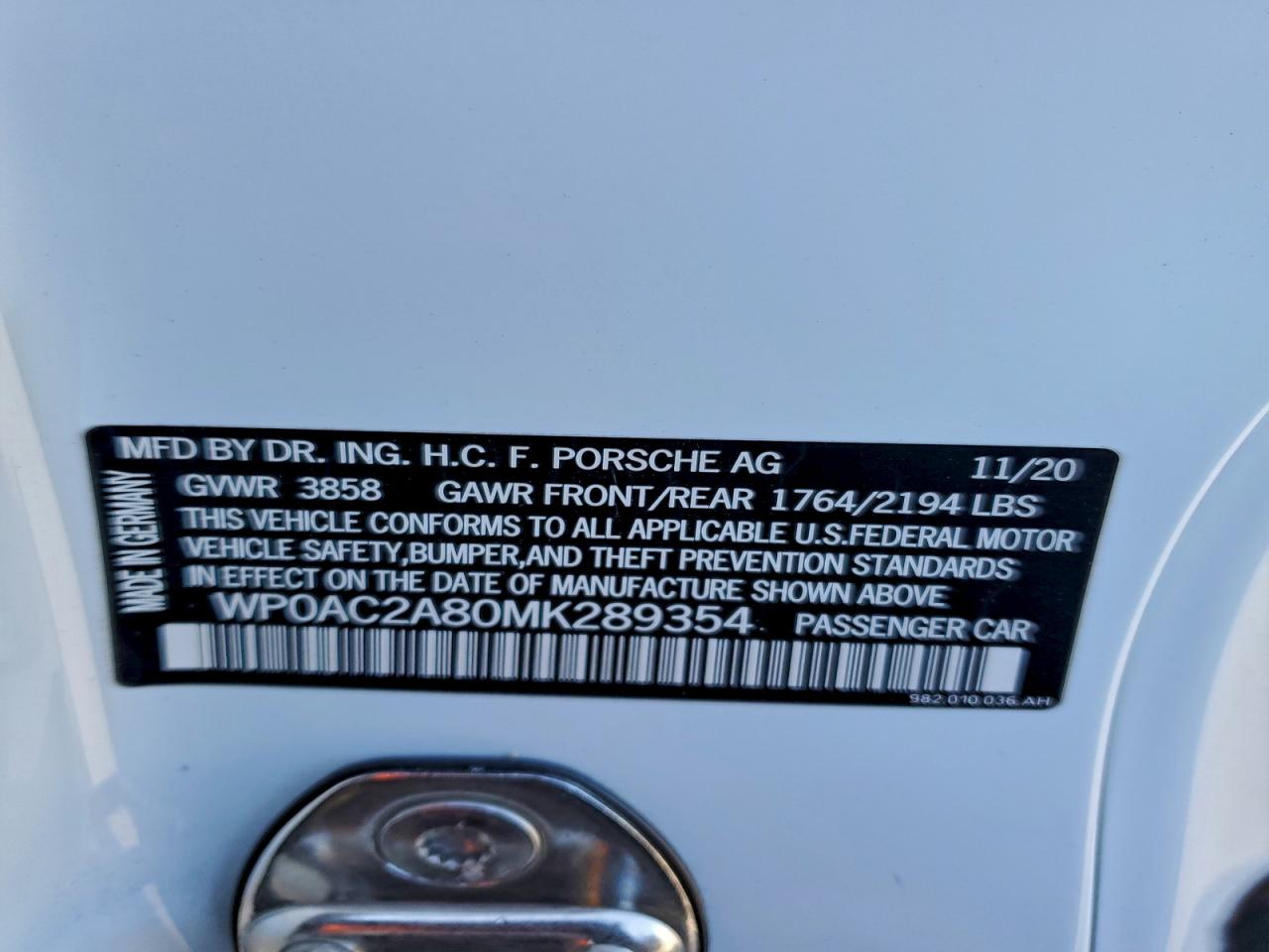 Porsche Cayman Gt4 Image 4