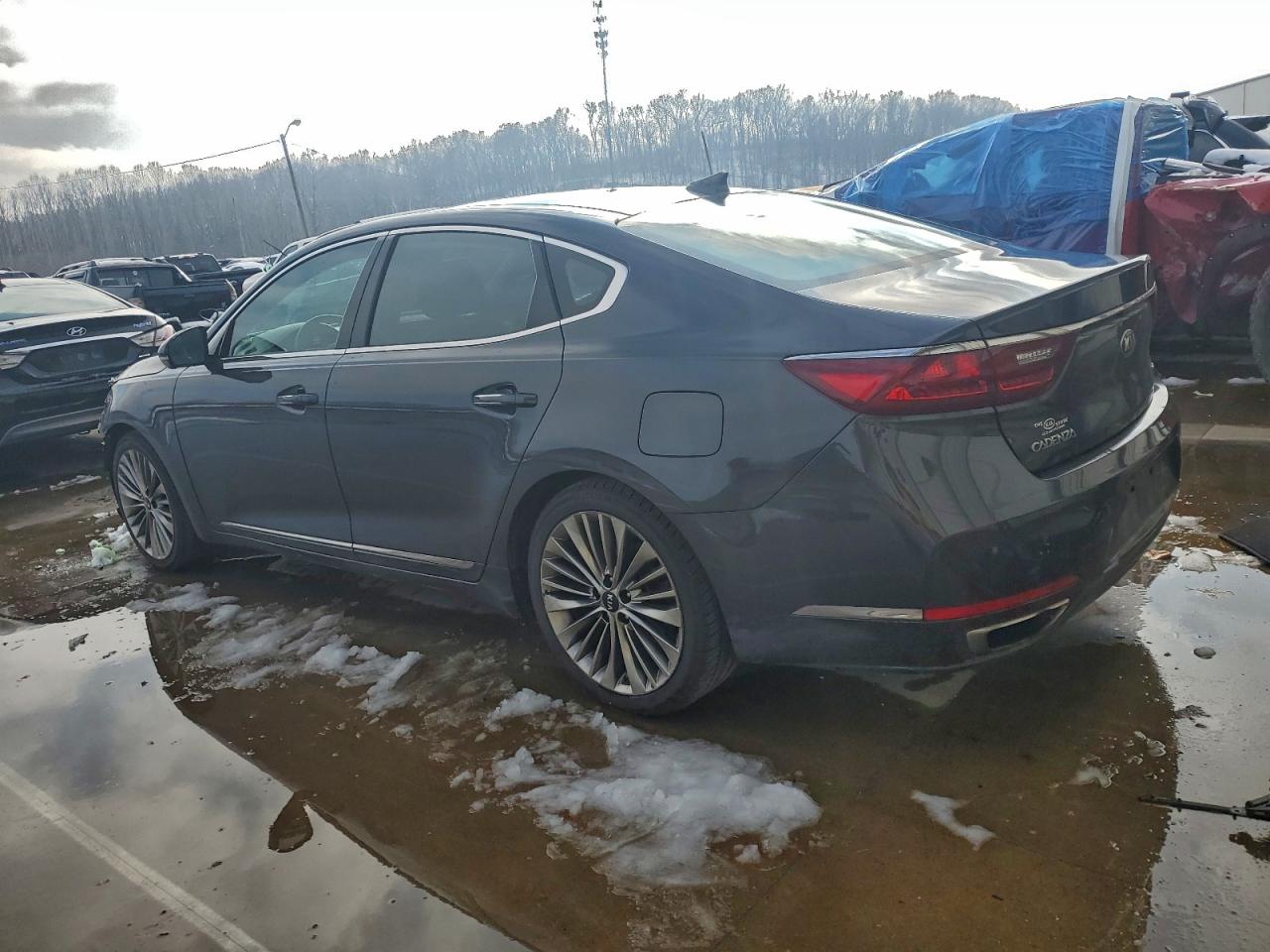 Kia Cadenza Premium Image 10