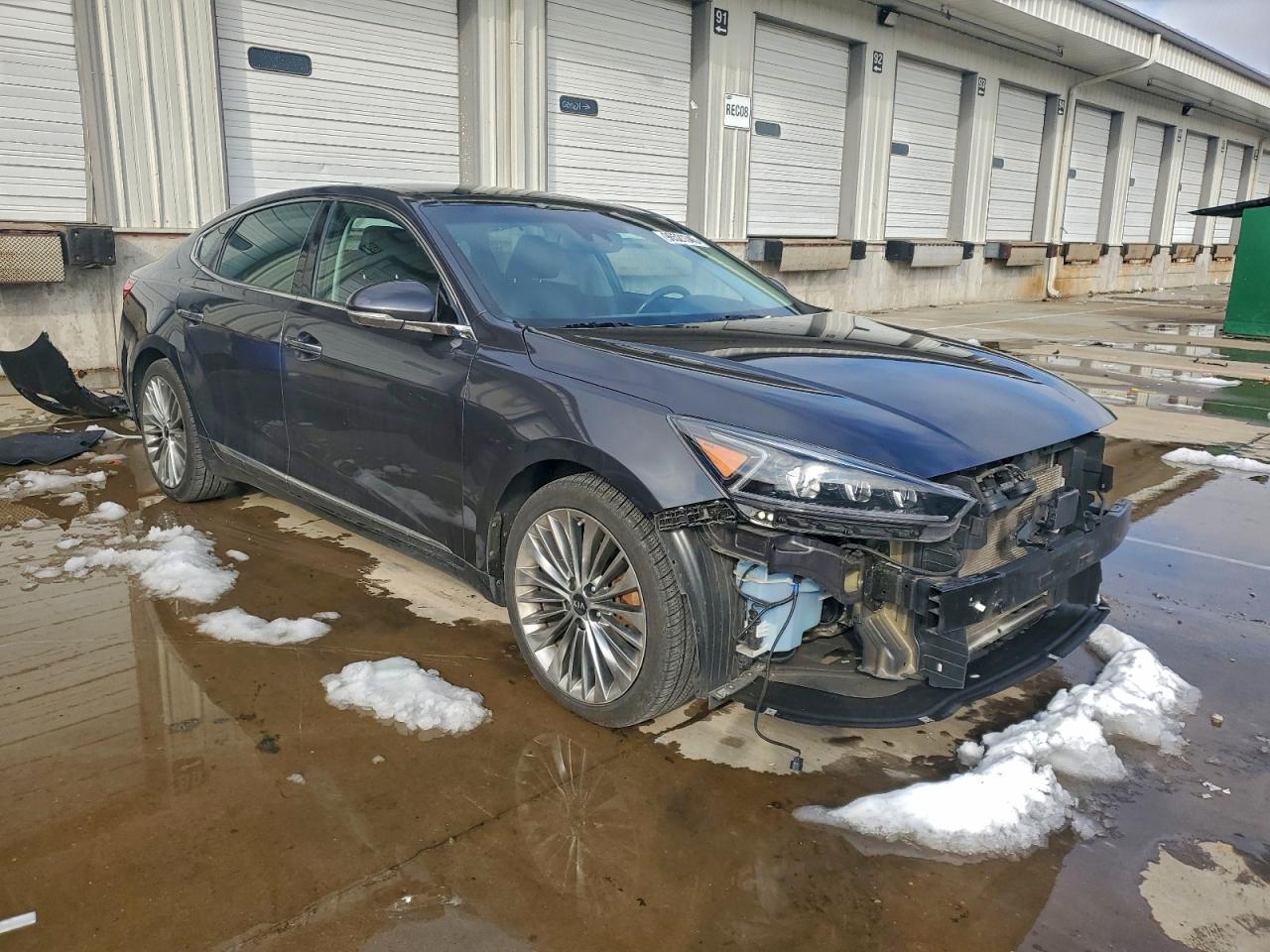 Kia Cadenza Premium Image 11