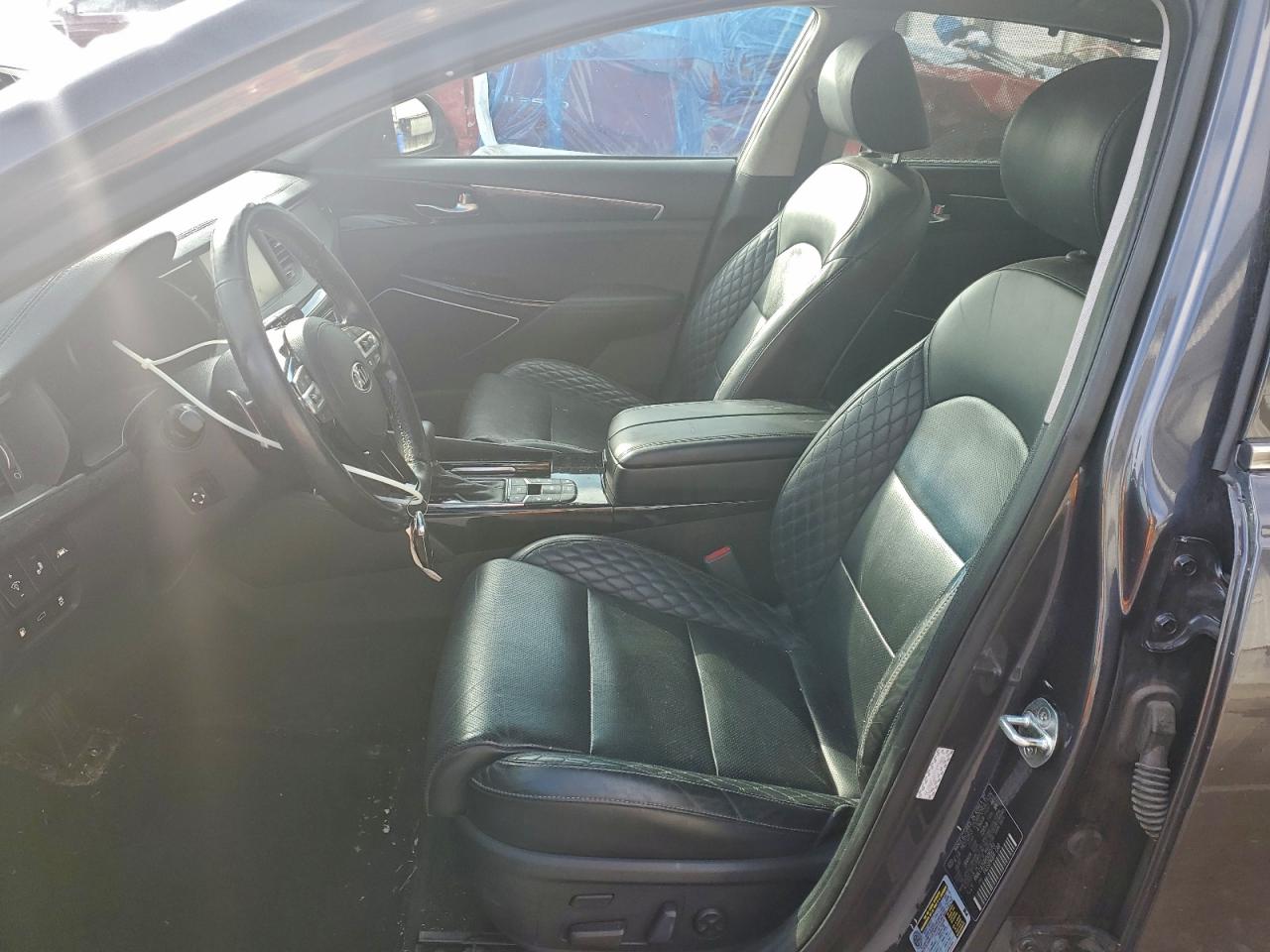 Kia Cadenza Premium Image 7