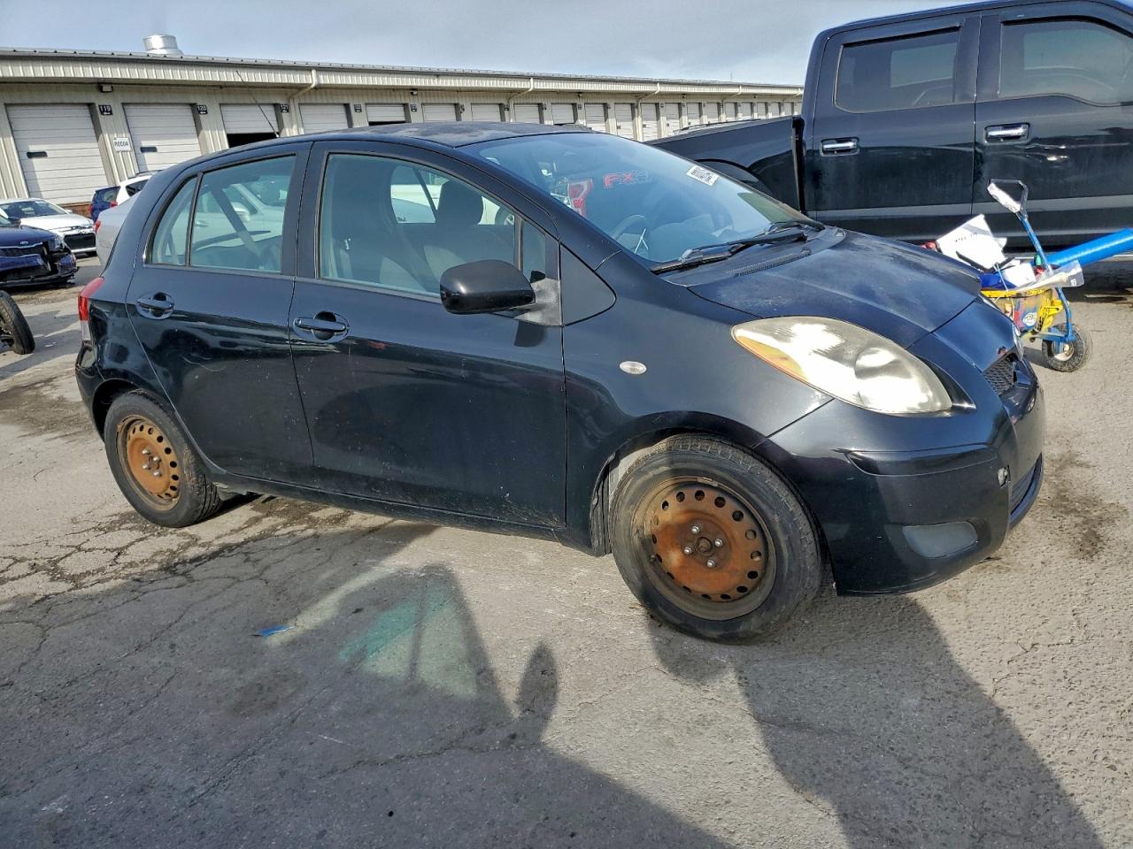 Toyota Yaris Image 4