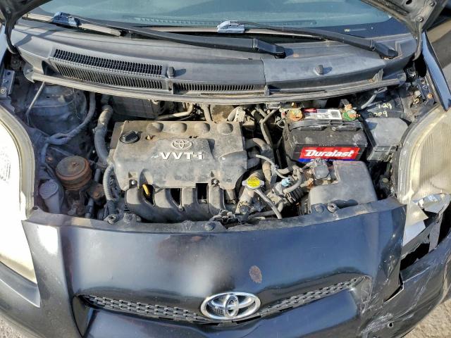 Toyota Yaris Image 2