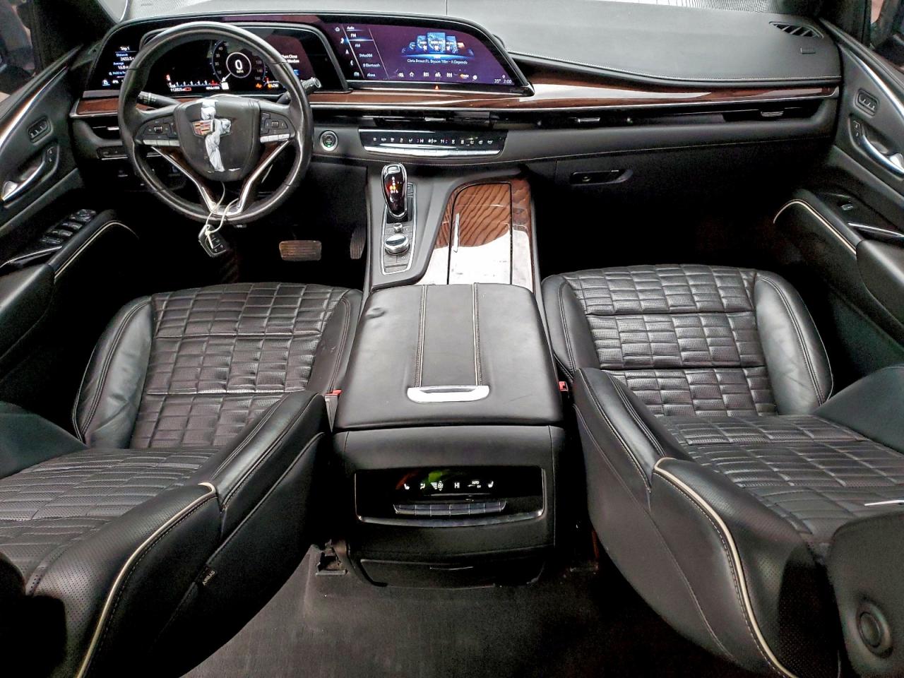 Cadillac Escalade Premium Luxury Platinum Image 7