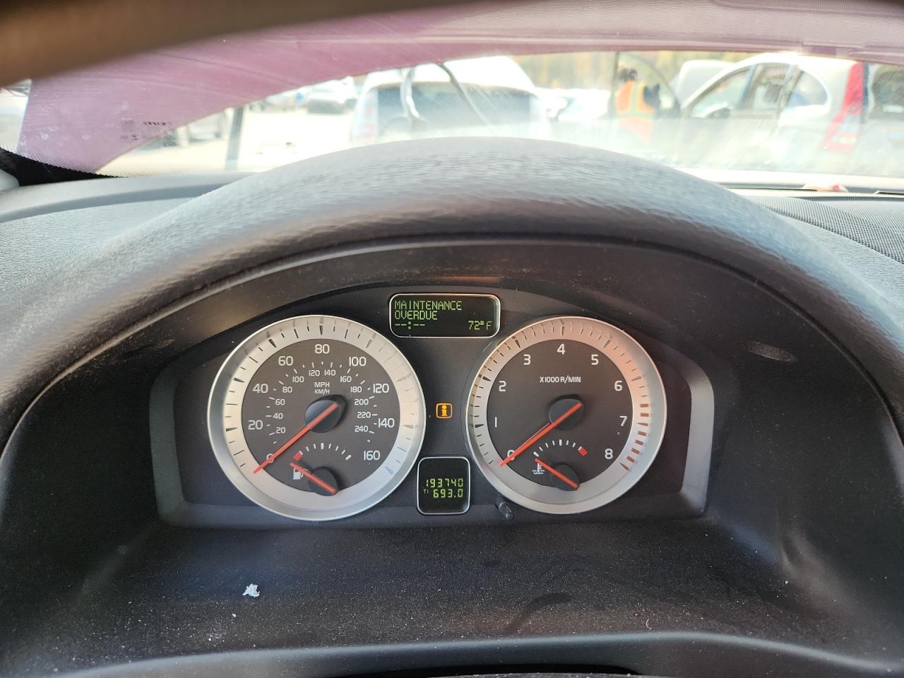 Volvo C70 T5 Image 7