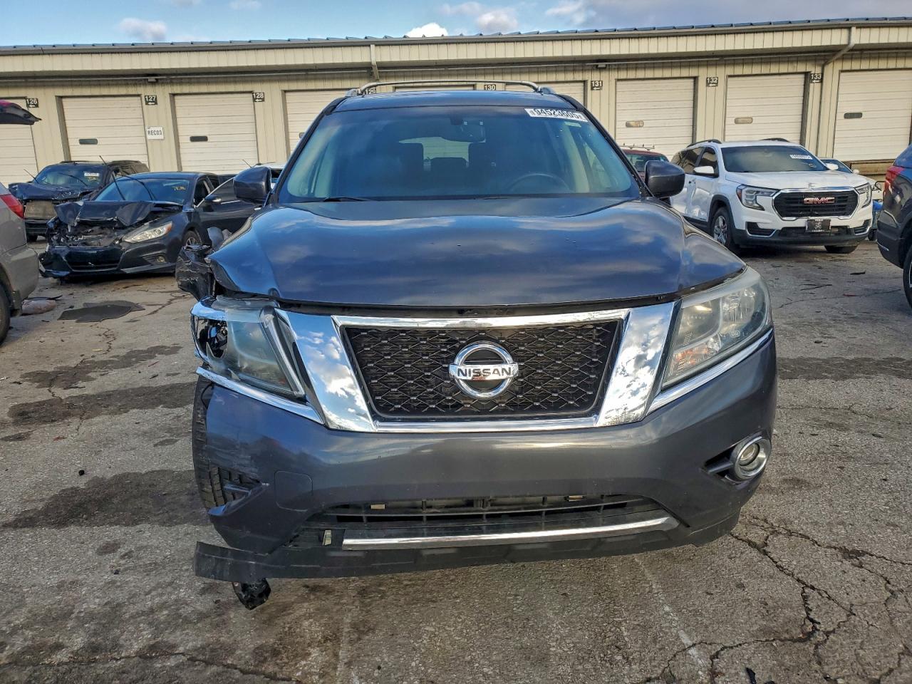 Nissan Pathfinder S Image 13
