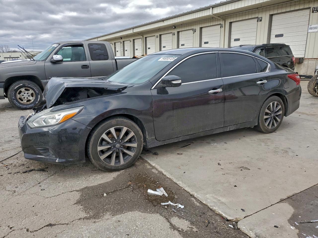 Nissan Altima 2.5 Image 1