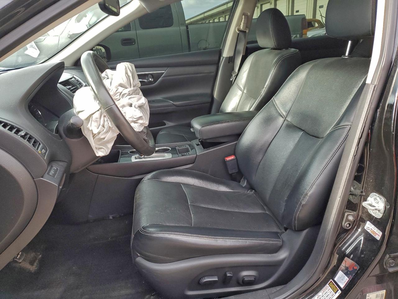 Nissan Altima 2.5 Image 5