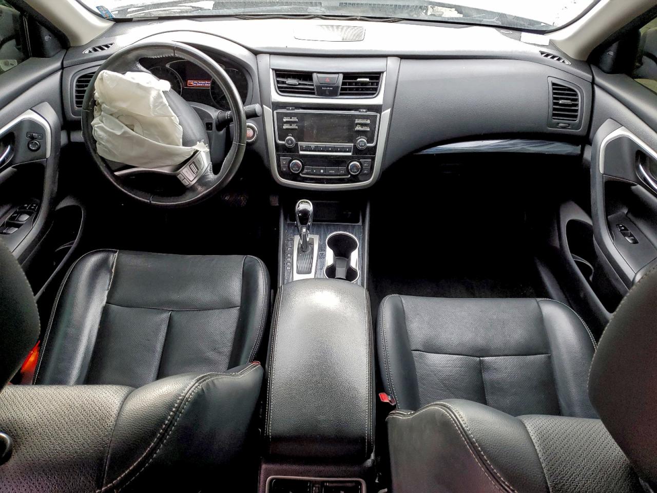 Nissan Altima 2.5 Image 3