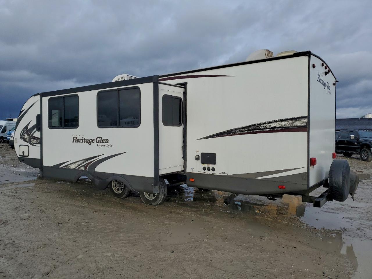 Forest River Heritage G Image 10