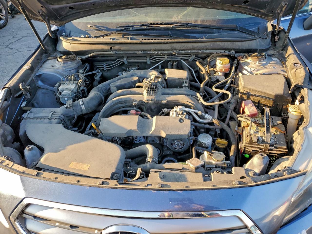 Subaru Outback 2.5i Limited Image 6