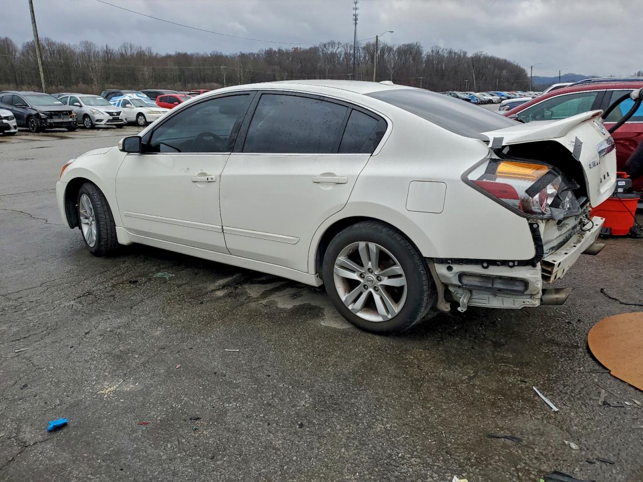 Nissan Altima Sr Image 2