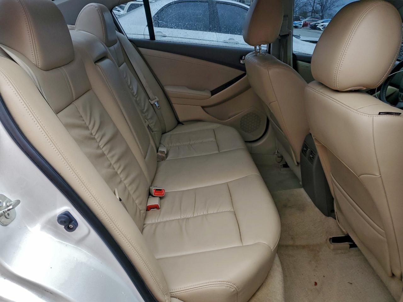 Nissan Altima Sr Image 9