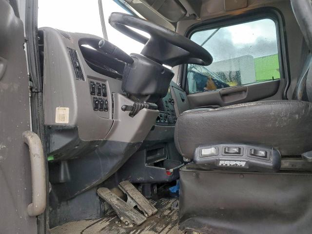 Peterbilt 348 Image 6