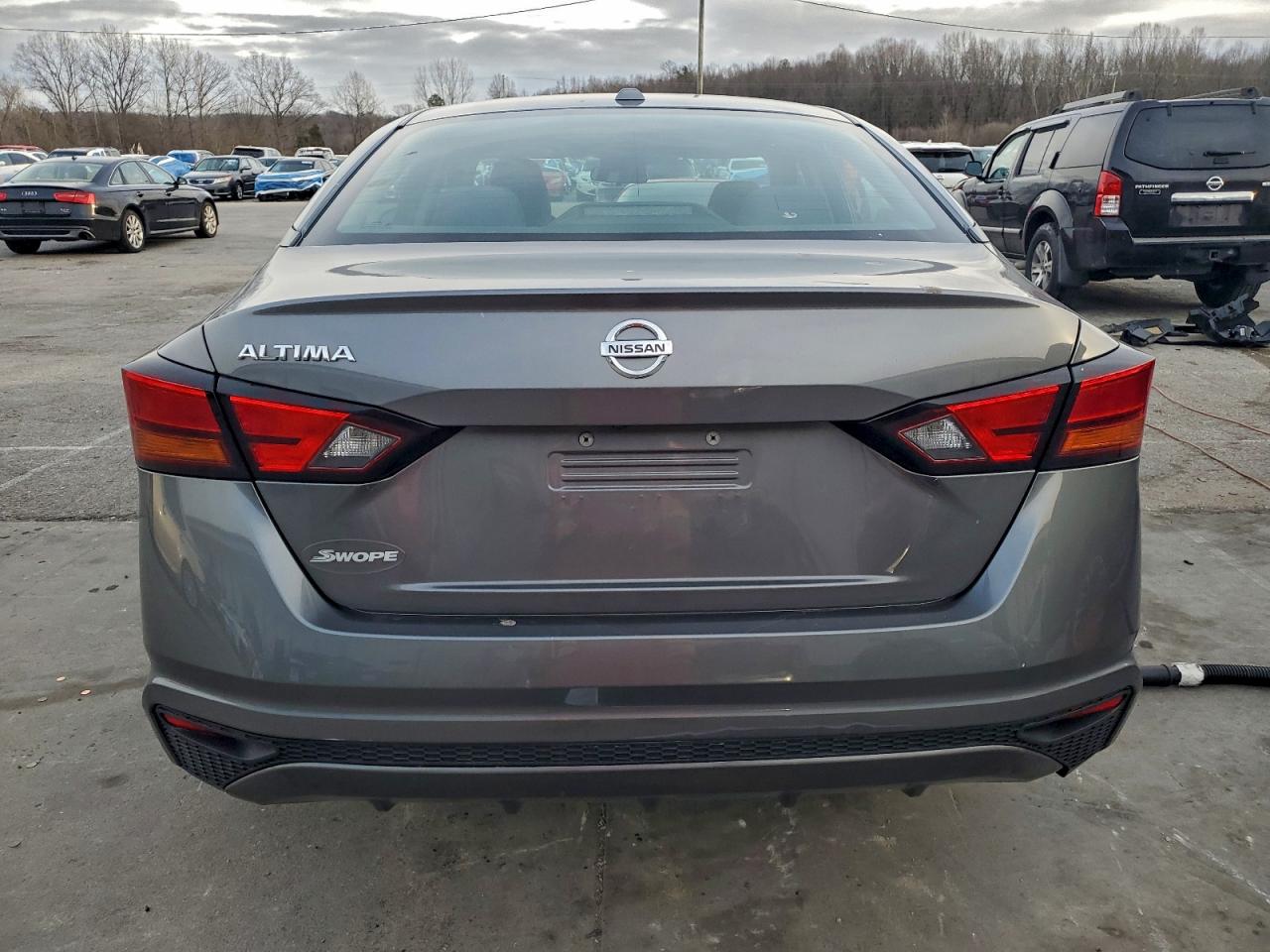 Nissan Altima S Image 5