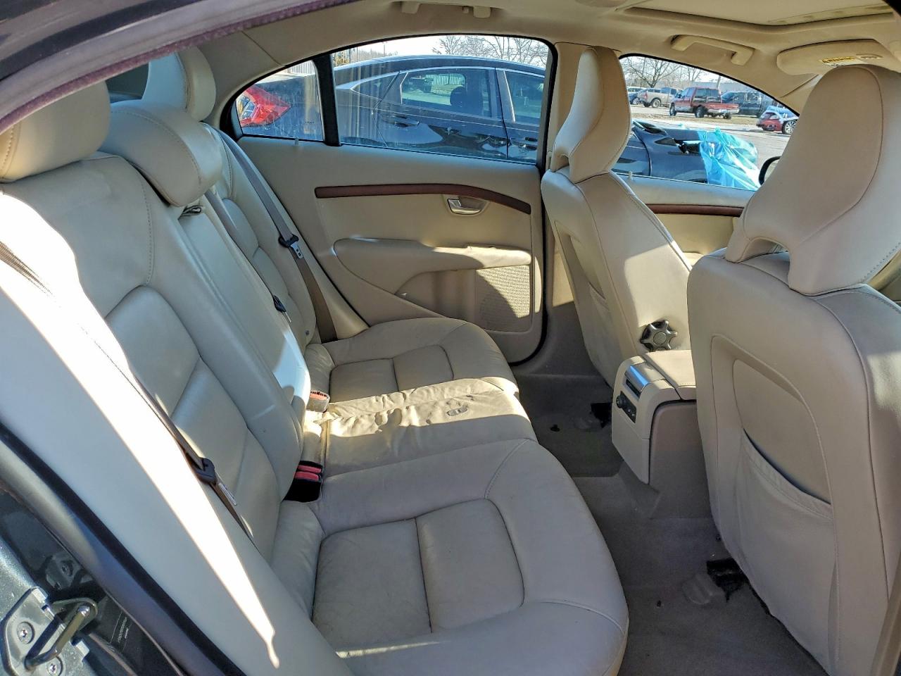 Volvo S80 3.2 Image 10