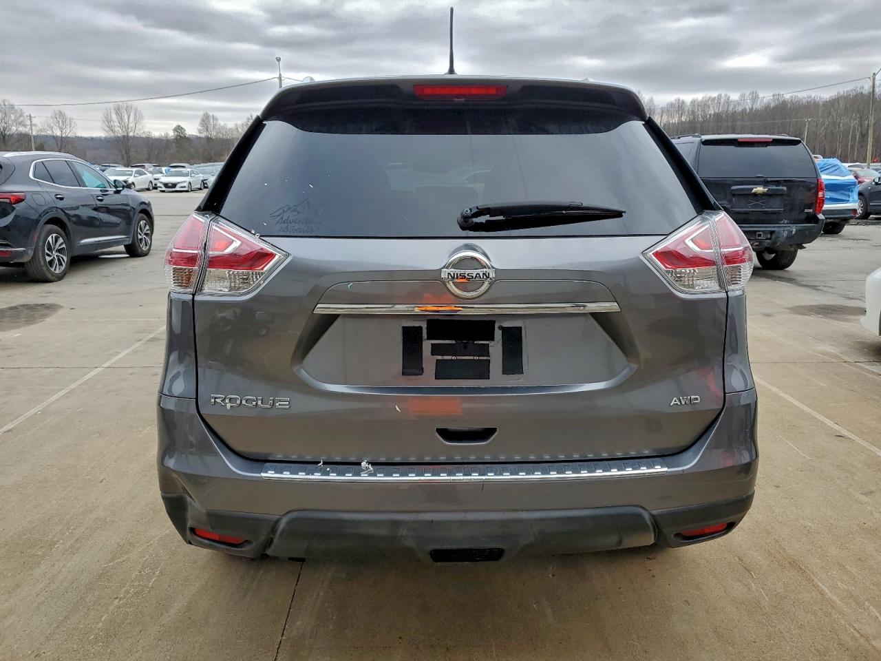 Nissan Rogue S Image 7