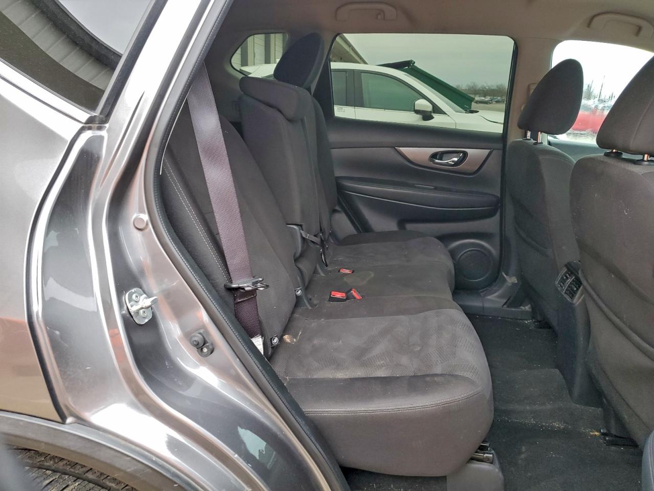 Nissan Rogue S Image 12