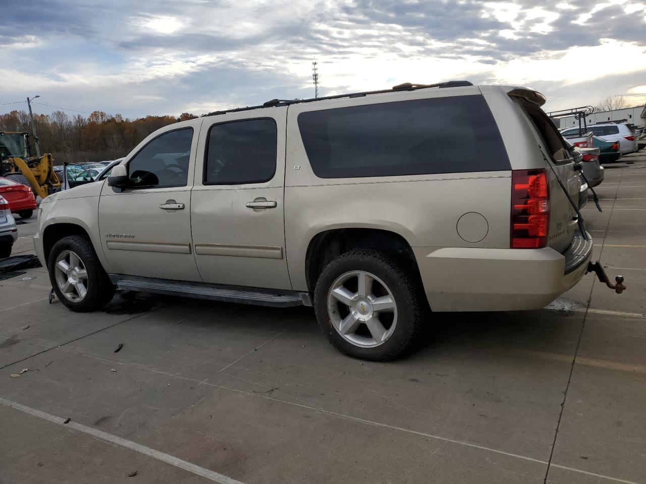 Chevrolet Suburban K1500 Lt Image 11