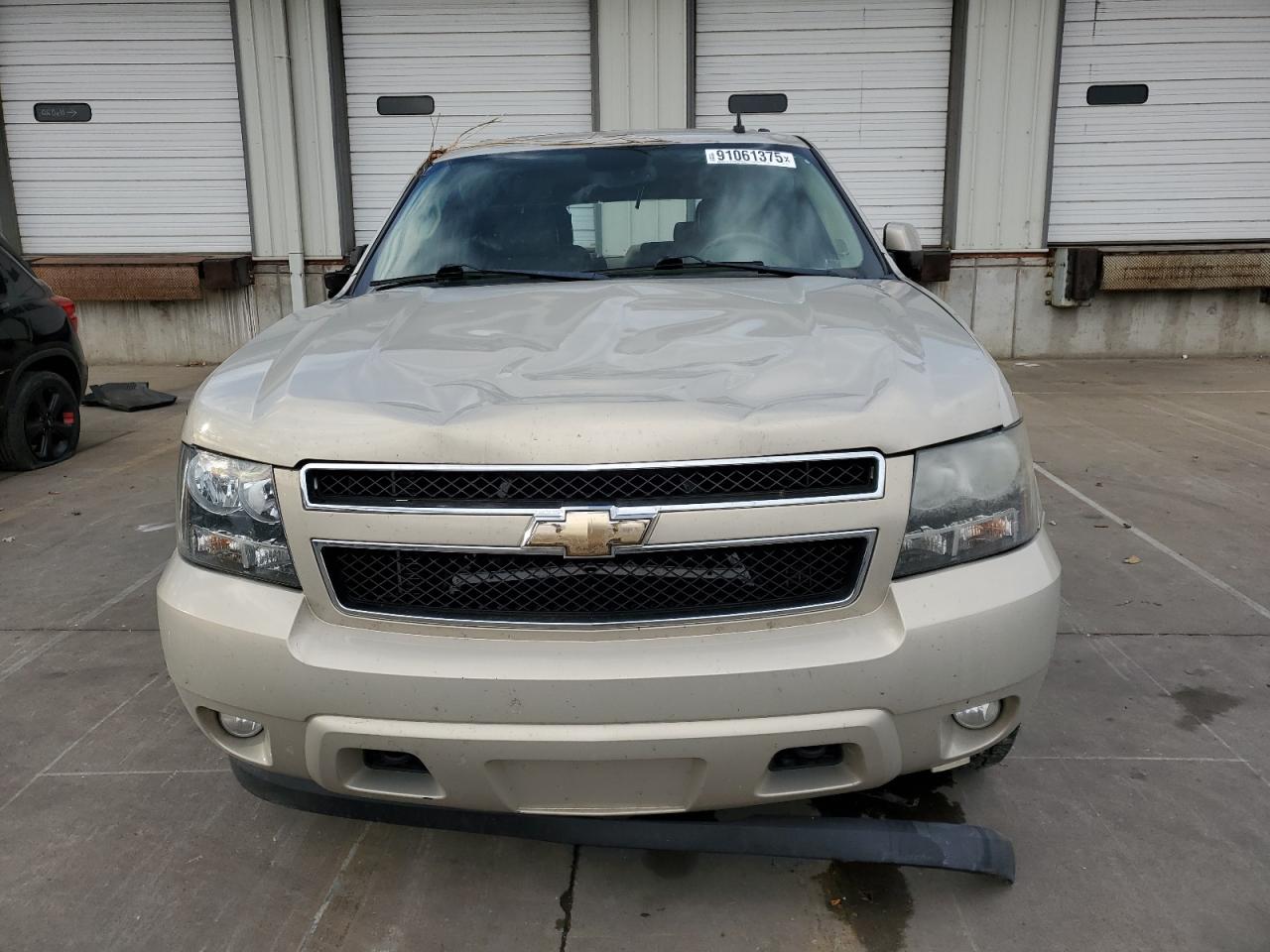 Chevrolet Suburban K1500 Lt Image 12