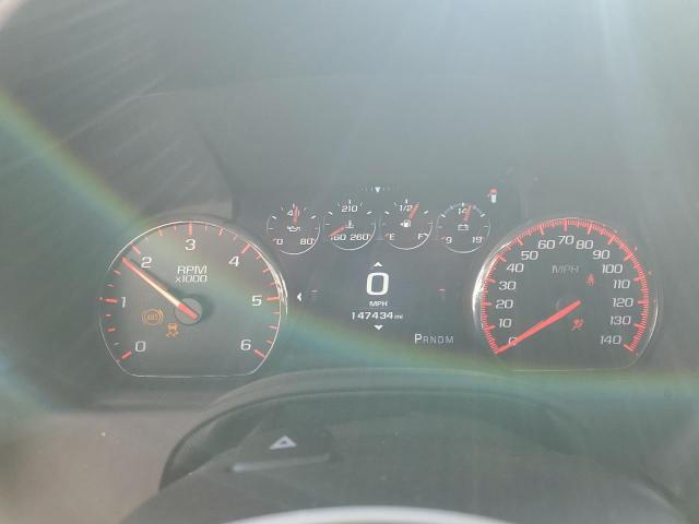 GMC Yukon Denali Image 9