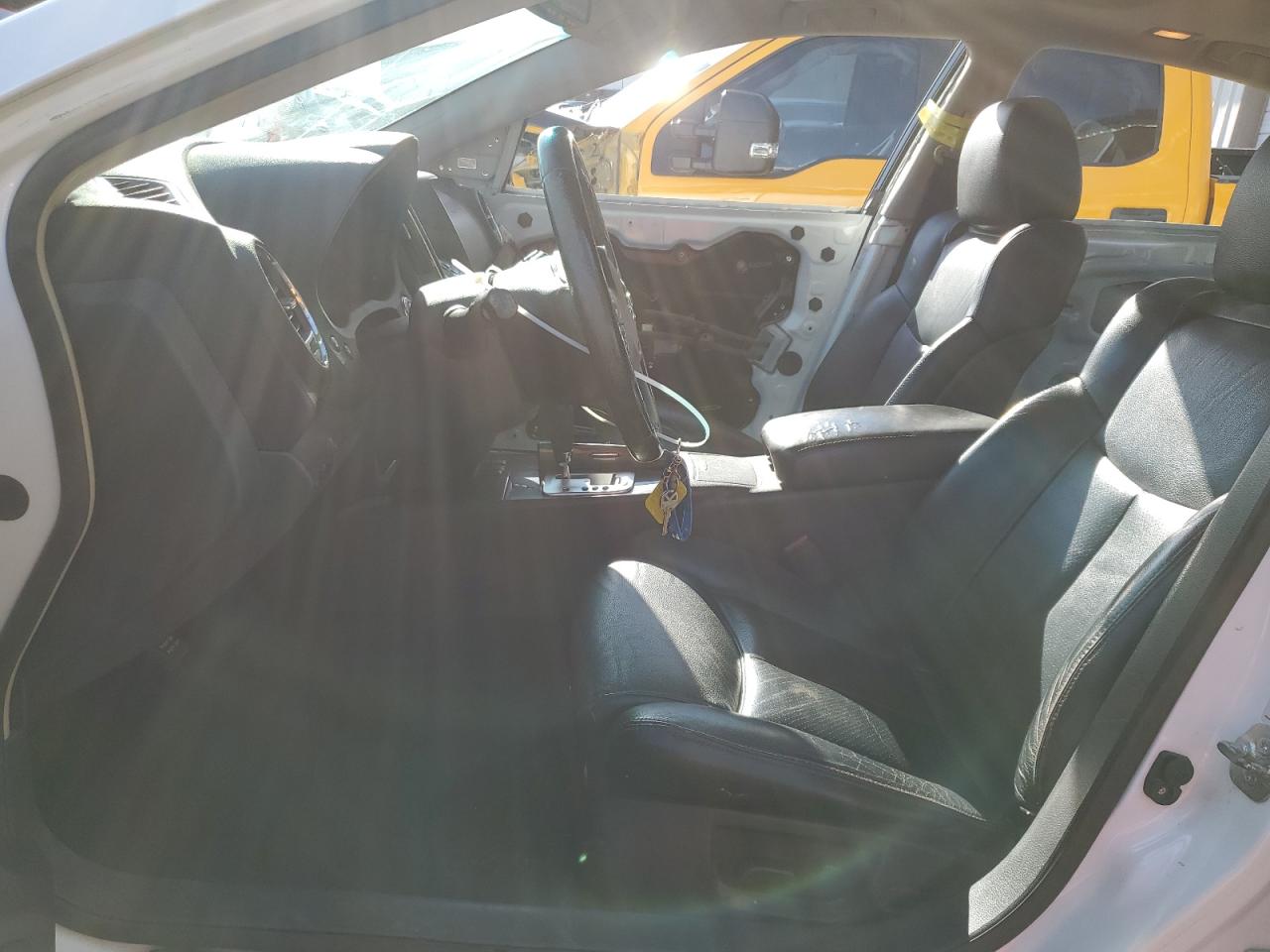 Nissan Maxima S Image 10