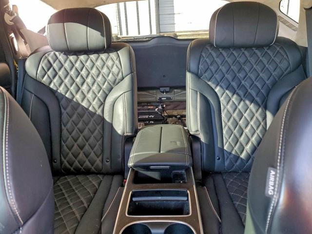 Genesis GV80 Base Image 2