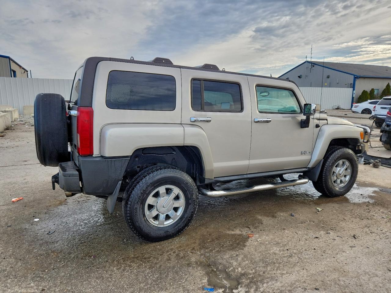 HUMMER H3 Image 5