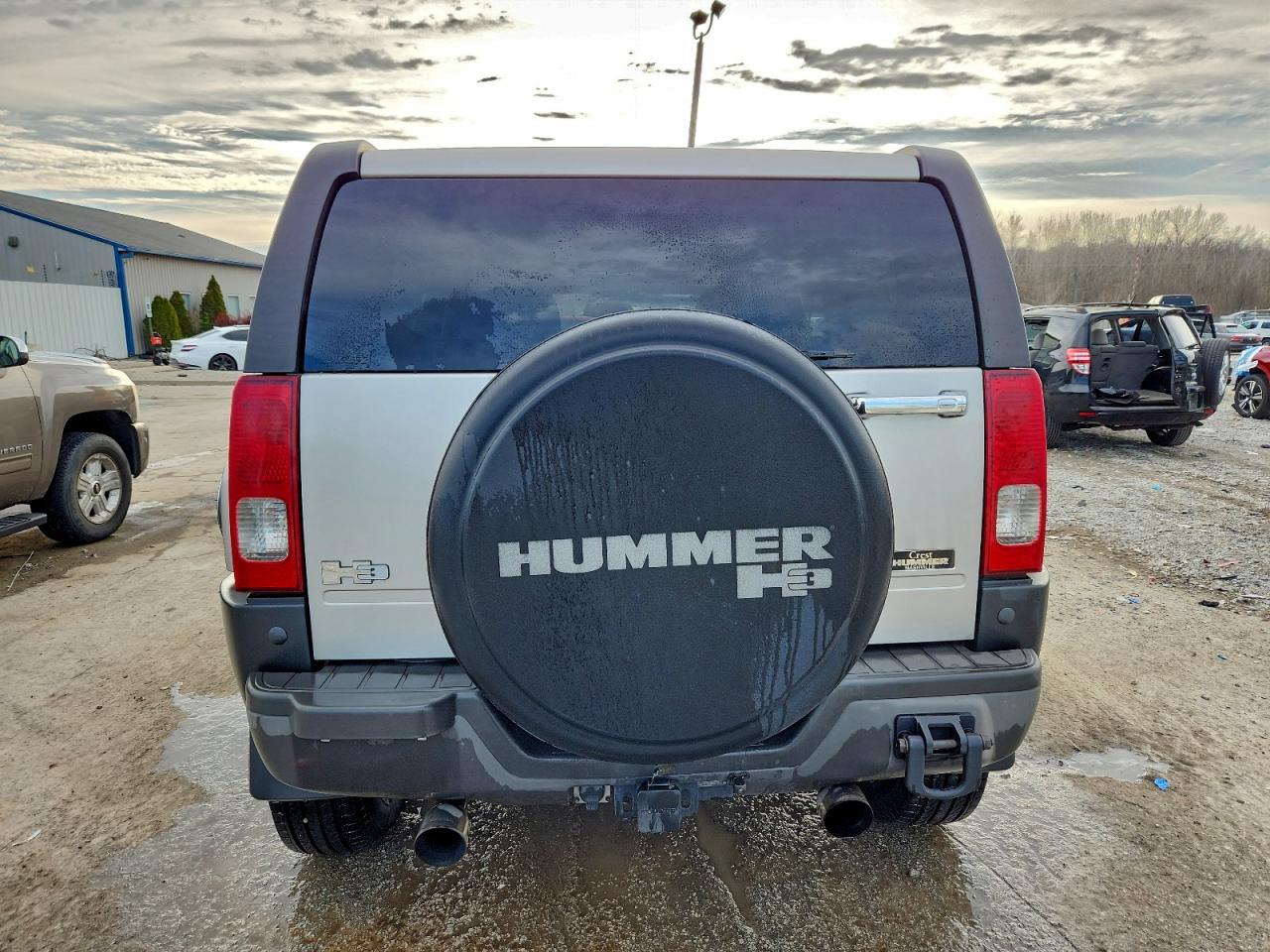 HUMMER H3 Image 13