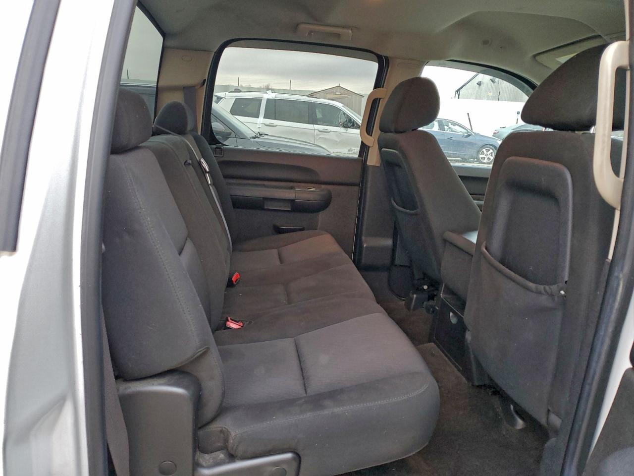 Chevrolet Silverado C1500 Lt Image 10