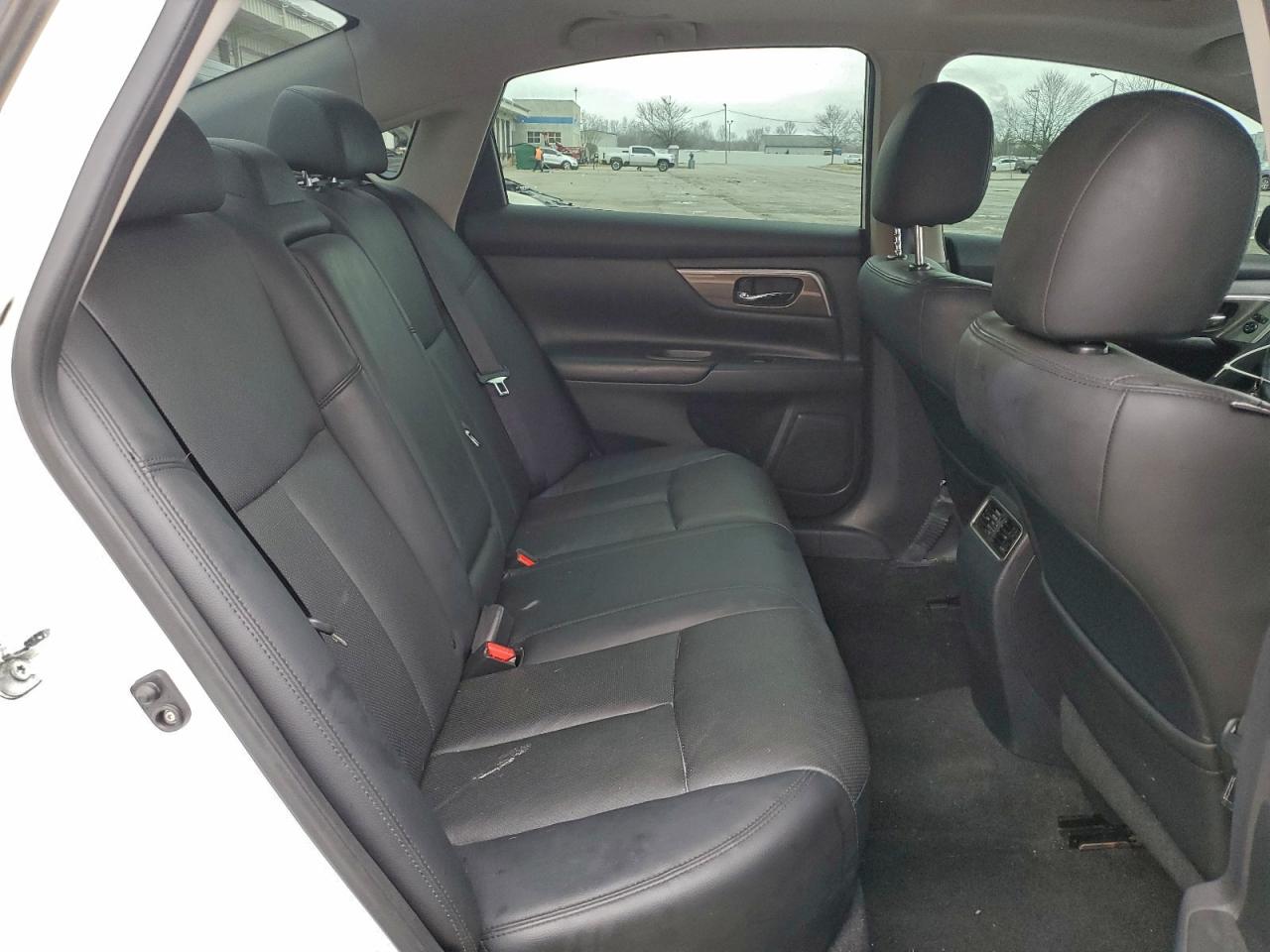 Nissan Altima 2.5 Image 8