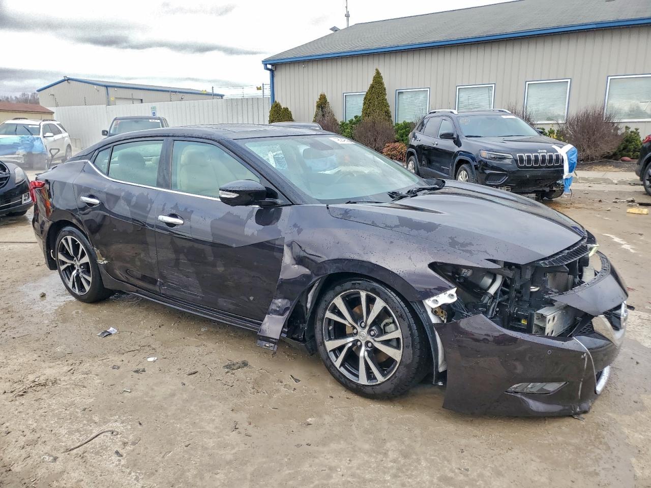 Nissan Maxima 3.5s Image 4