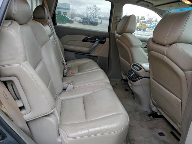 Acura MDX Image 12