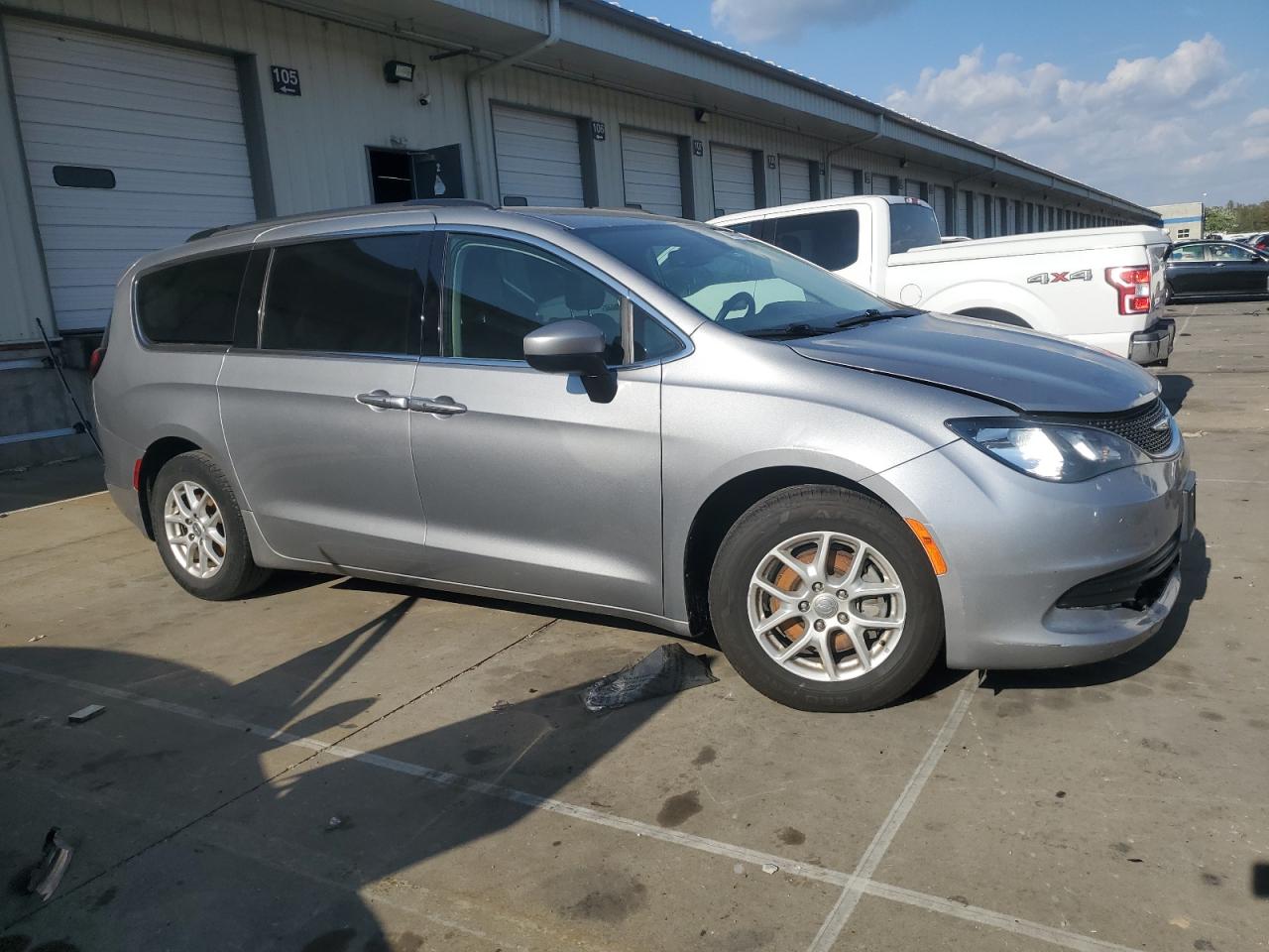 Chrysler Minivan Lxi Image 11