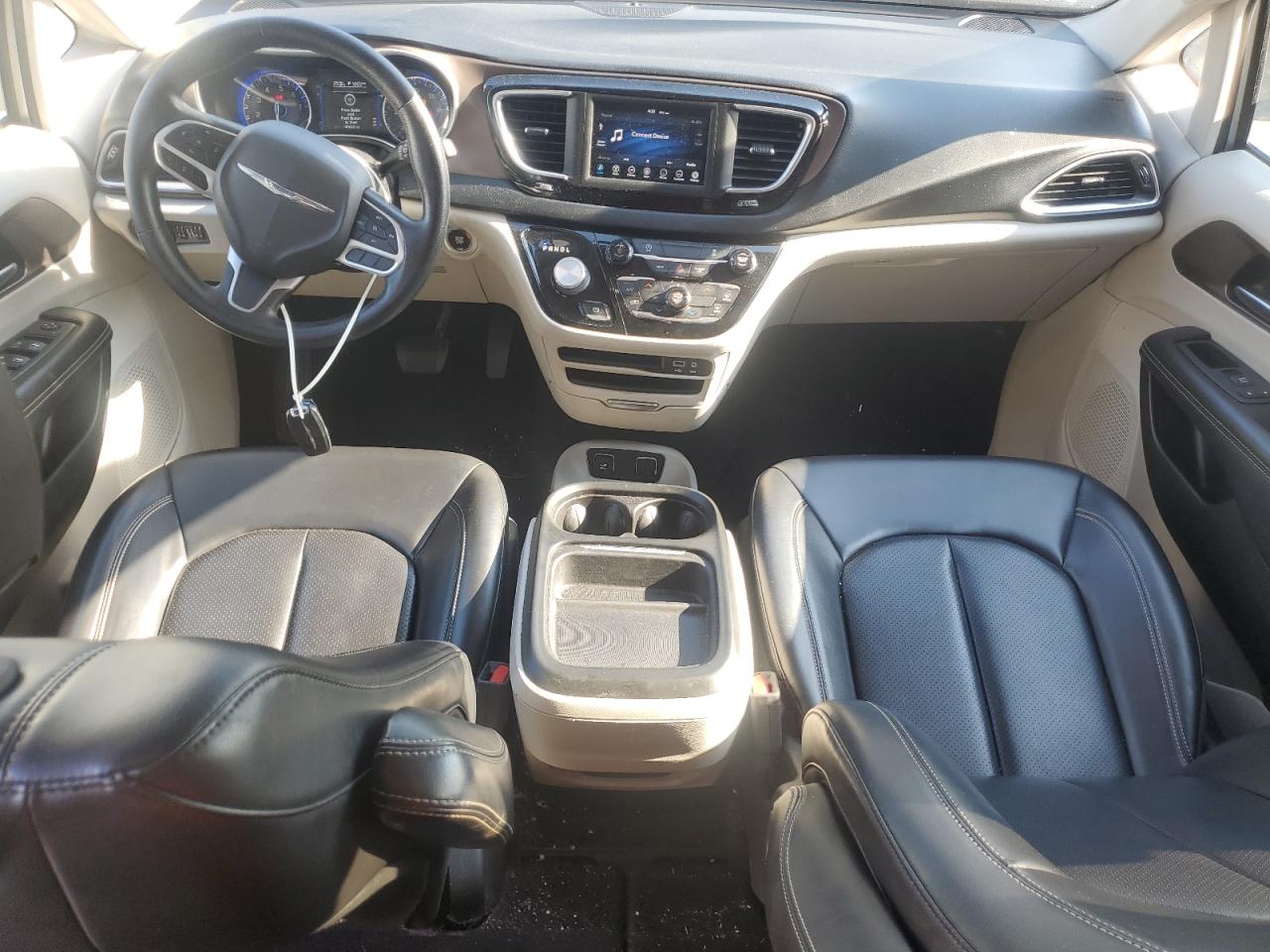 Chrysler Minivan Lxi Image 7