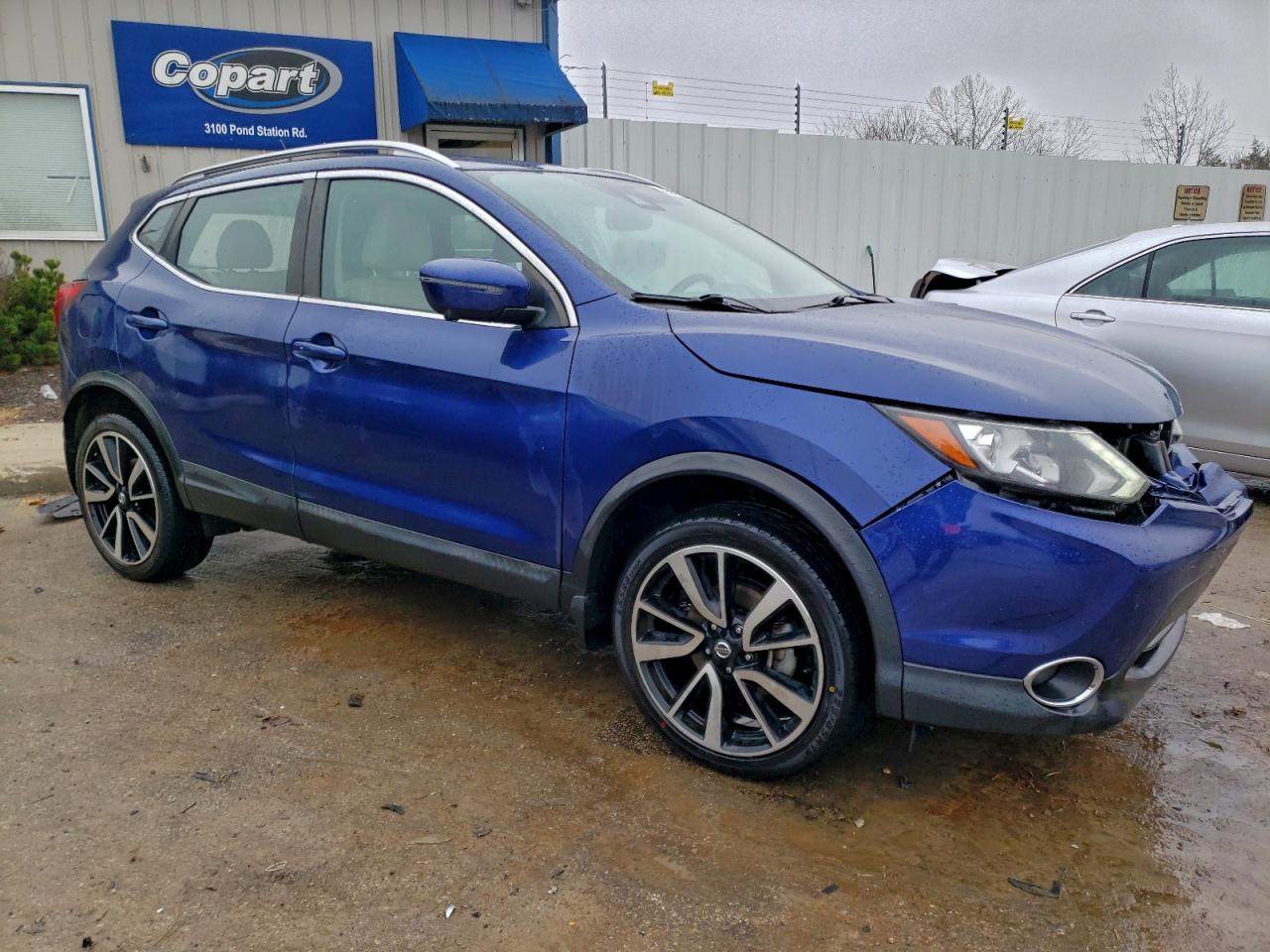 Nissan Rogue S Image 7