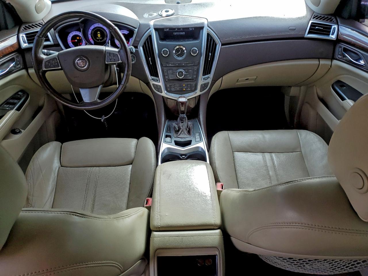 Cadillac SRX Luxury Collection Image 3