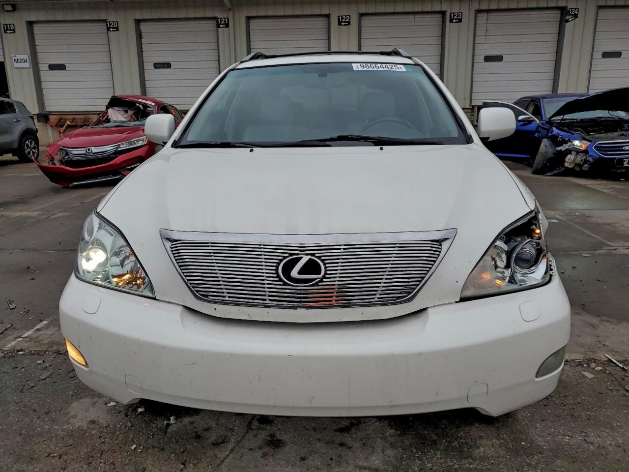 Lexus RX 350 Image 2