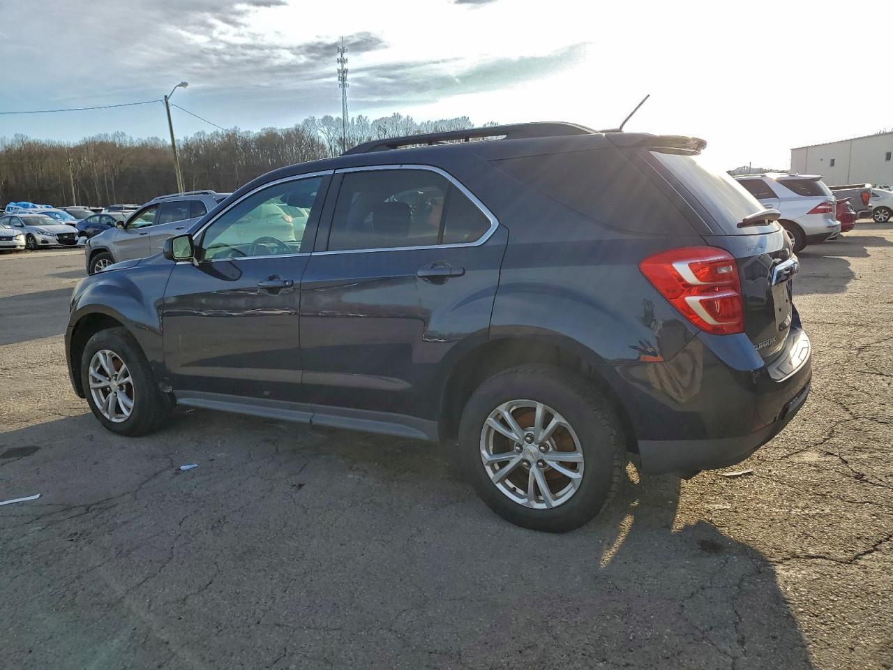 Chevrolet Equinox Lt Image 2