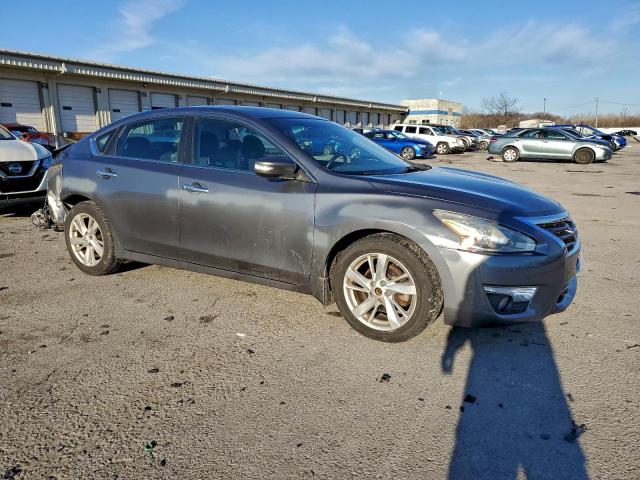 Nissan Altima 2.5 Image 3