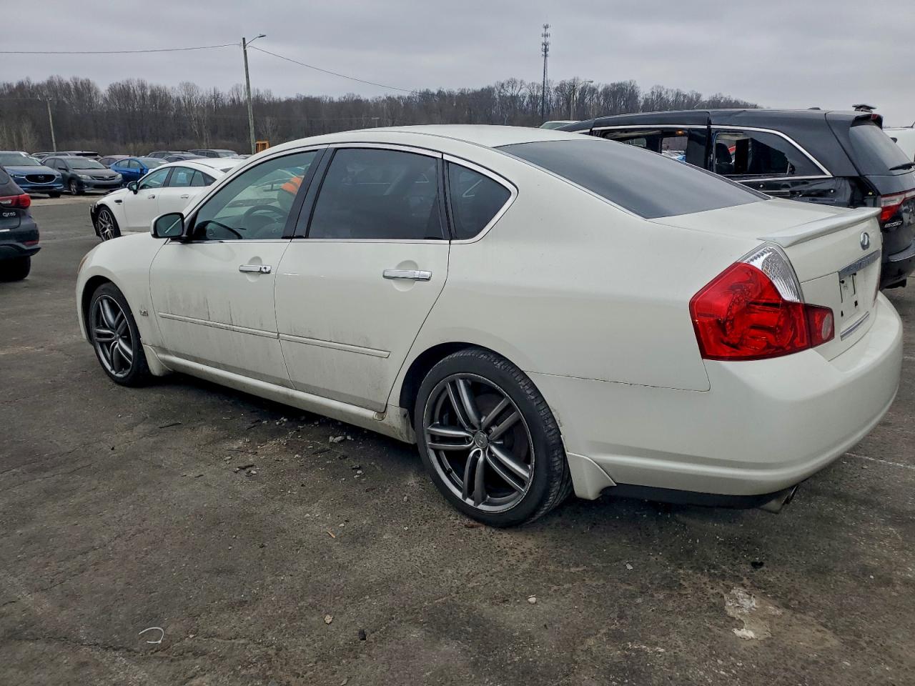 INFINITI M45 Base Image 6