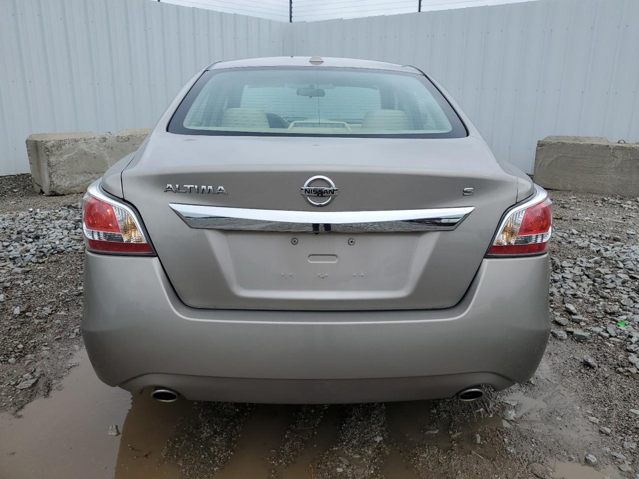 Nissan Altima 2.5 Image 7