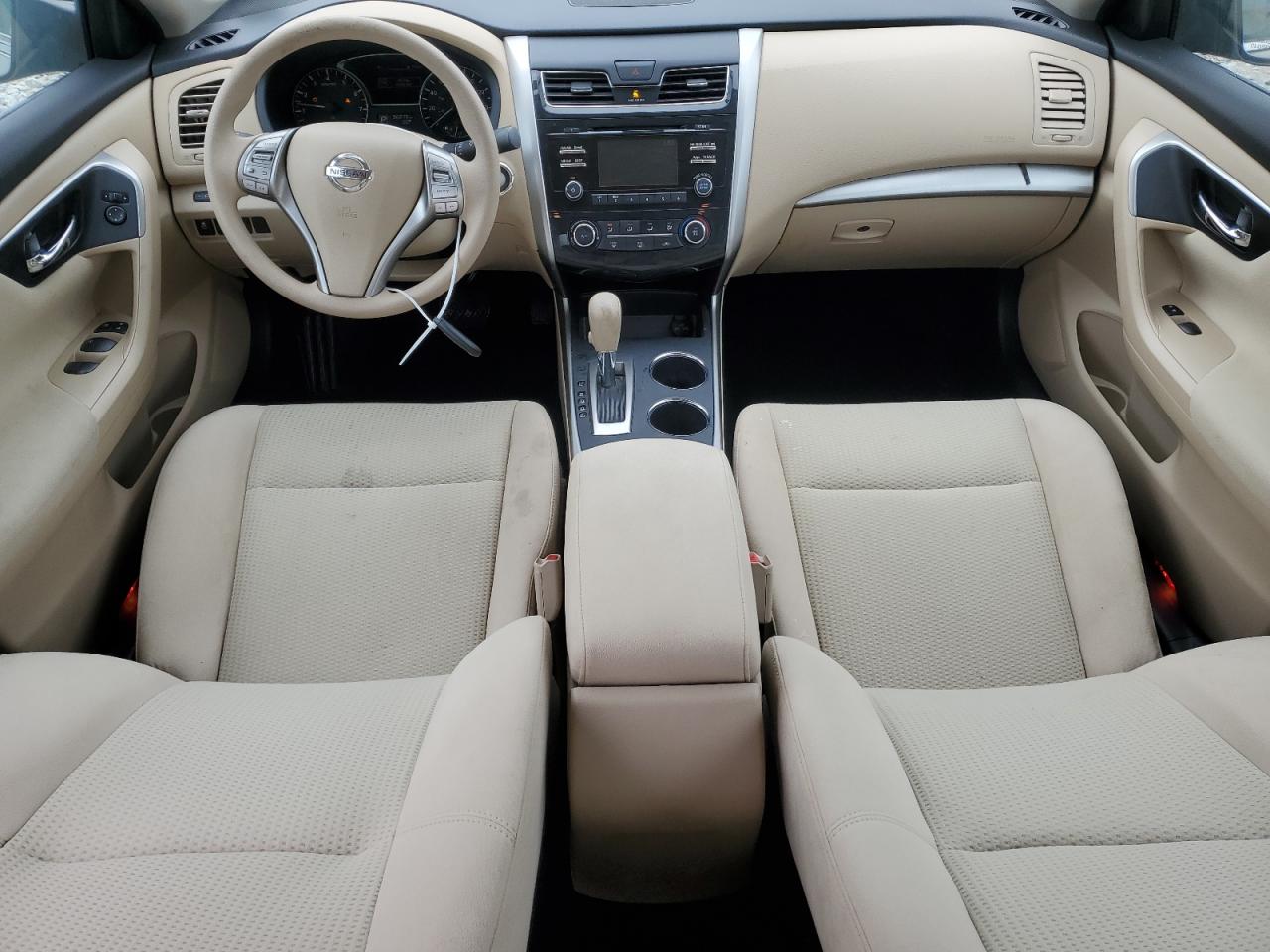 Nissan Altima 2.5 Image 4