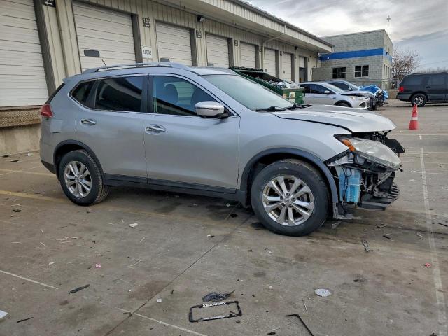 Nissan Rogue S Image 4