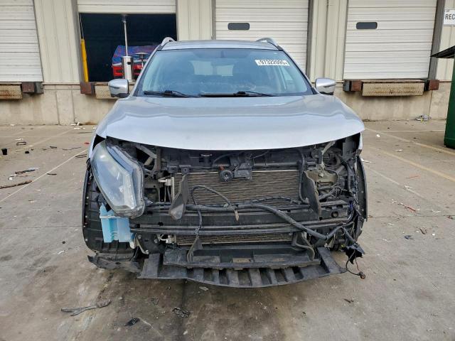 Nissan Rogue S Image 2