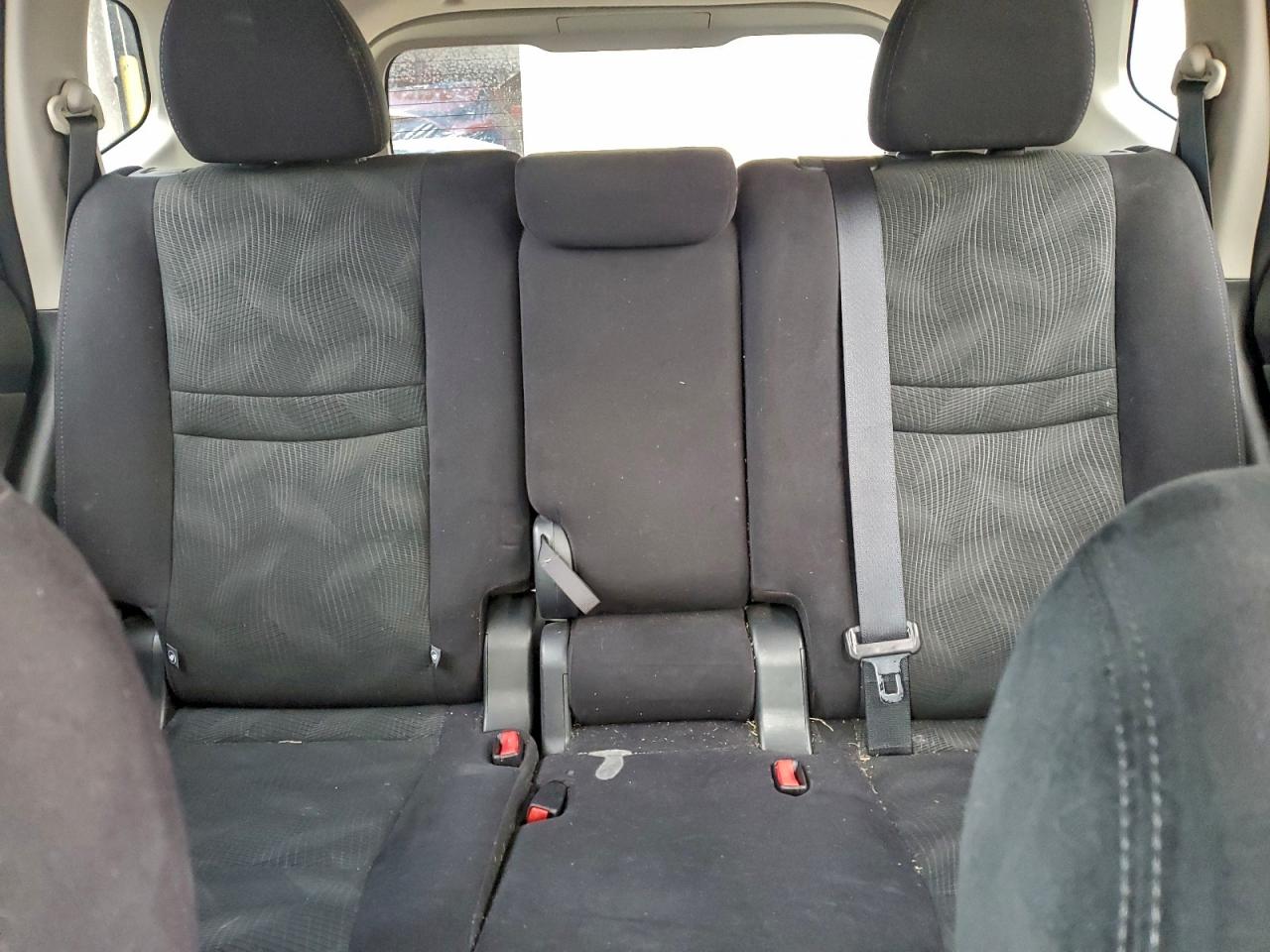 Nissan Rogue S Image 8