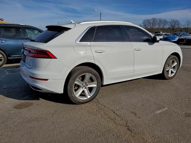 Audi Q8 Premium Image 2