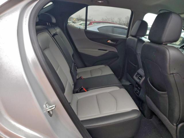 Chevrolet Equinox Premier Image 8