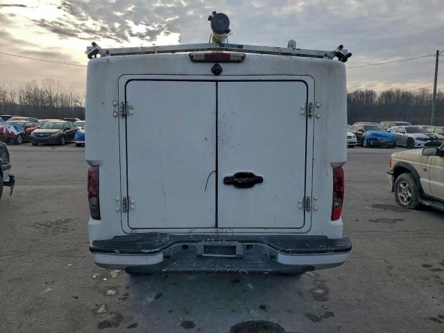 Chevrolet Colorado Image 2