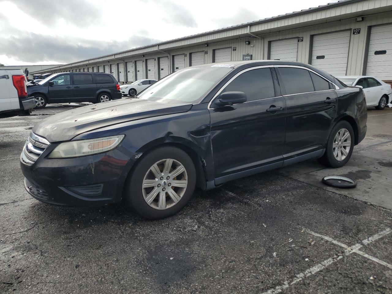 Ford Taurus Se Image 1