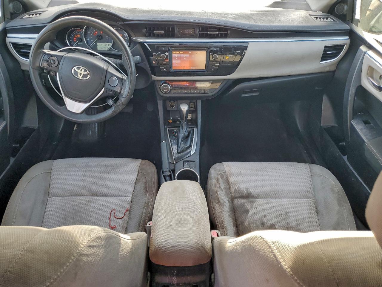 Toyota Corolla L Image 3